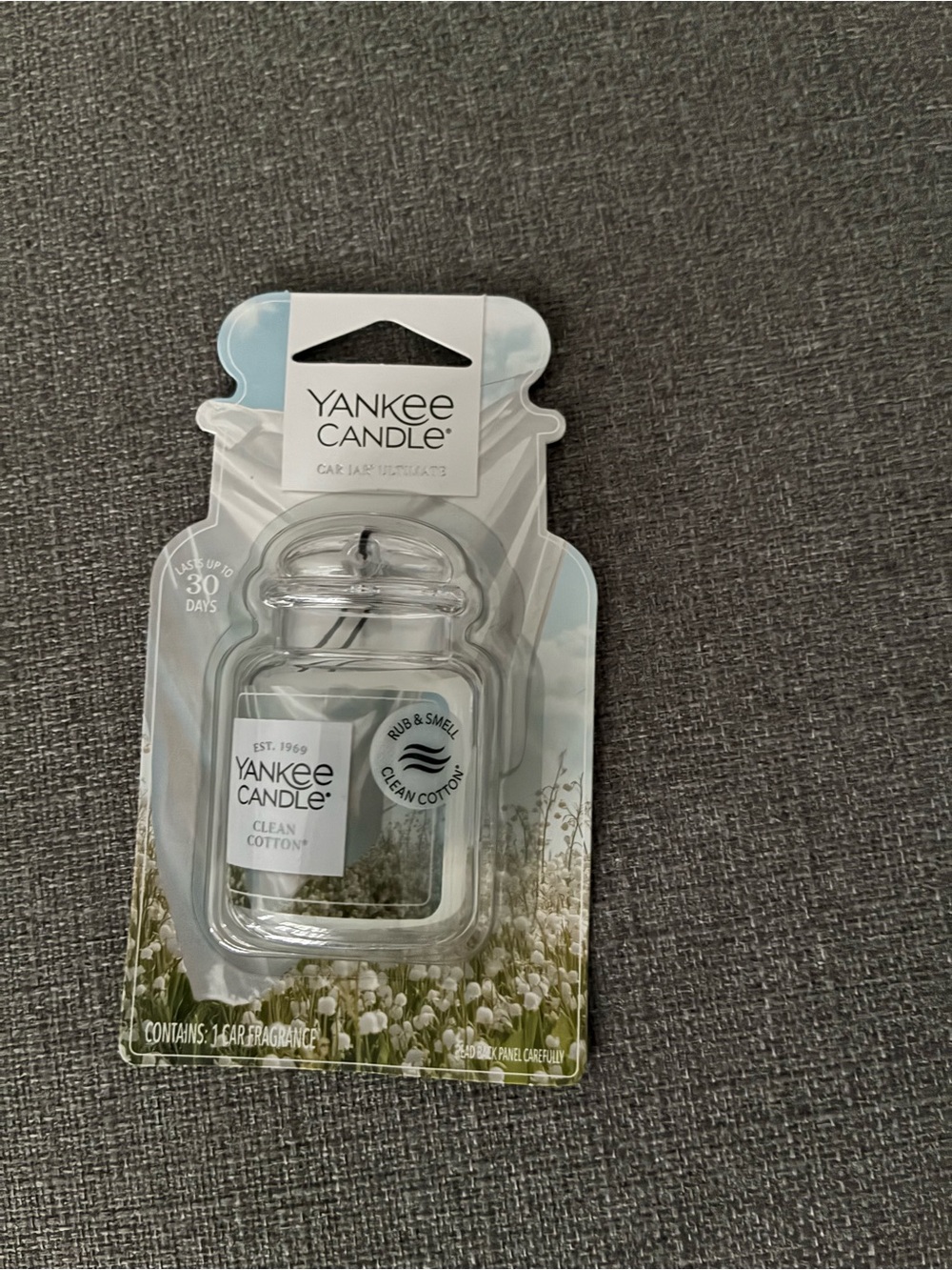 Yankee Candle Clean Cotton Car Jar Air Freshener